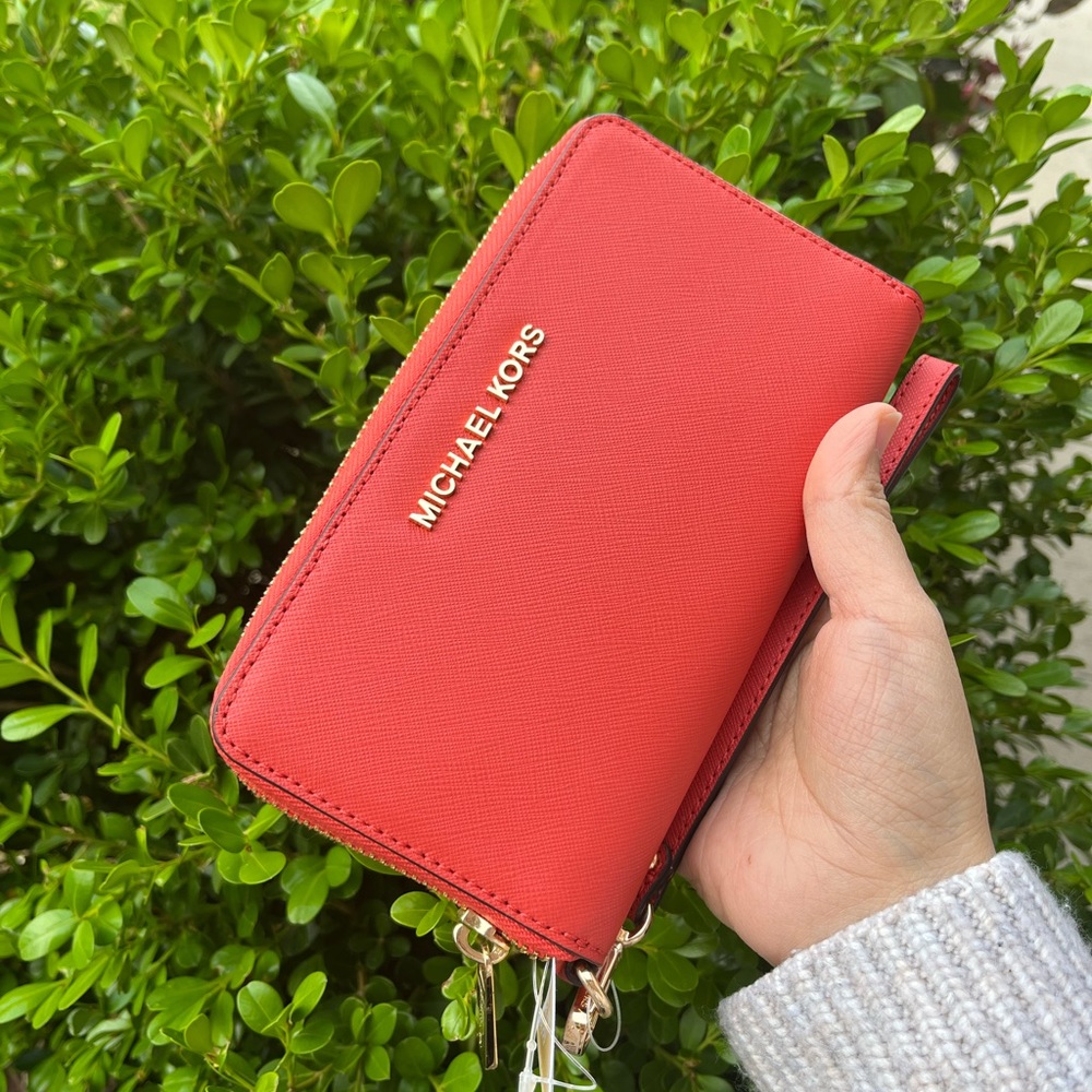 Michael Kors Flat Phone Case Wristlet